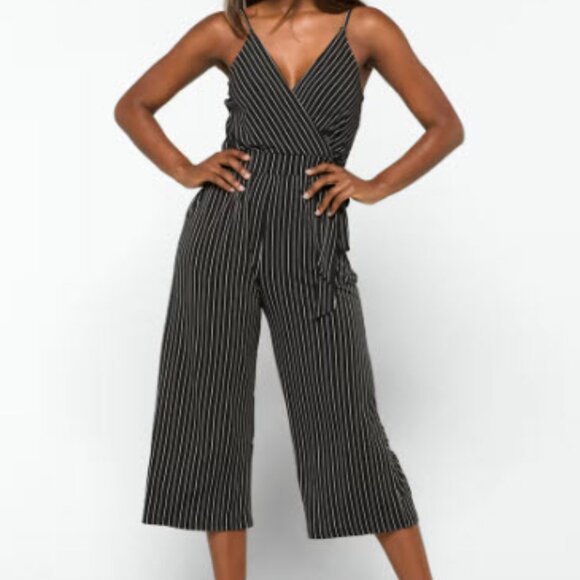 Kaileigh | Knit Crop Jumpsuit - Picture 2 of 3